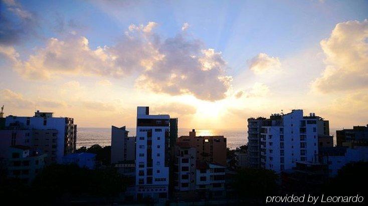 Отель The Melrose Мале Экстерьер фото
